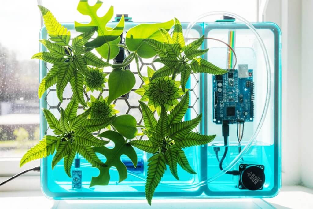 Sensorengesteuerter Mini-Vertical-Garden